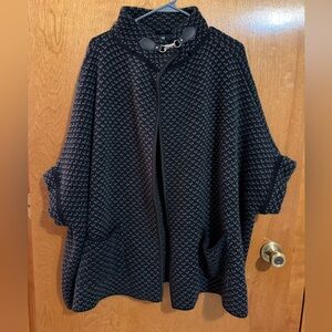 Steve Madden black and gray Women's knit poncho